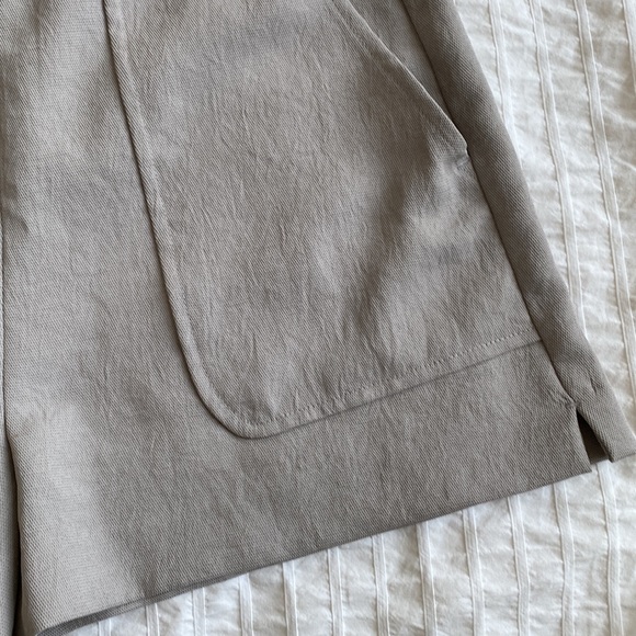 Very good condition Wilfred Shorts - Picture 4 of 4